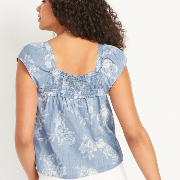 Old Navy Smocked Square Neck Floral Jean Top in Blue Size Medium - Picture 7 of 15